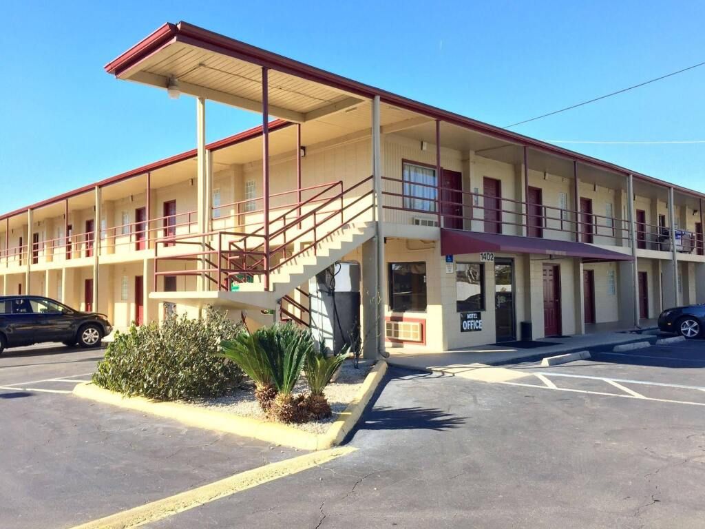 بدجت إن - تاللهاسي - مبنى