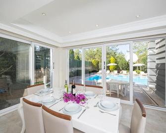 Four Seasons Villa - Ölüdeniz - Dining room