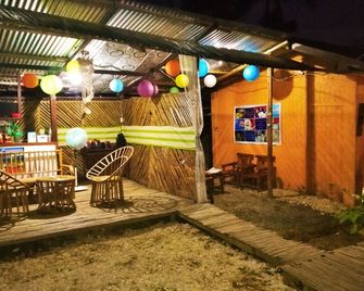 Forest Inn - El Nido - Patio