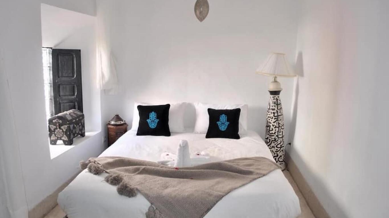 Riad Essaada
