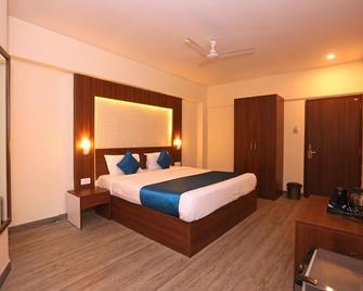 Hotel Shantiidoot - Mumbai - Bedroom