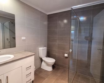 Wallaroo Holiday Park - Wallaroo - Bathroom