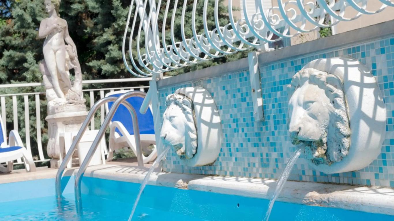 Hotel Trevi