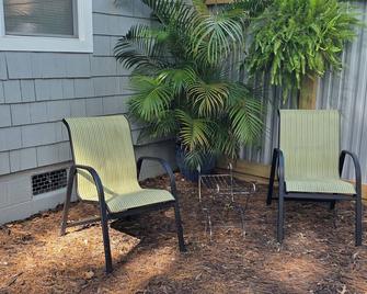 Charming 3-bedroom house in beautiful Bainbridge with AC, Wi-Fi - Bainbridge - Patio