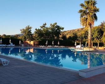La Feluca - Badolato - Pool