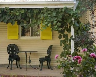 One bedroom cottage in the beautiful Clare Valley - Auburn - Patio