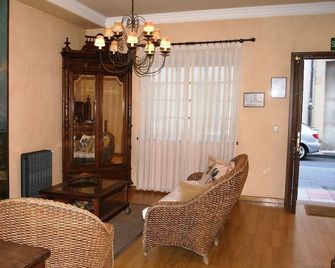 Hotel Conventin - Villaviciosa - Sala de estar