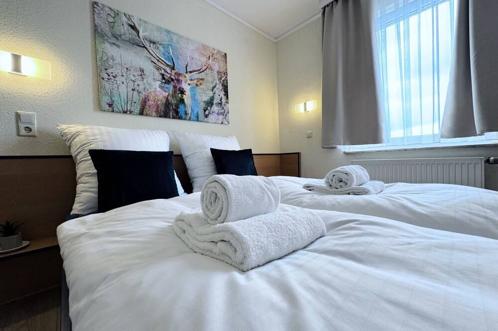 Regiohotel Salzland Schönebeck - #autobahna14 #toppreisleistung #freeparking #wallbox - Schönebeck - Bedroom