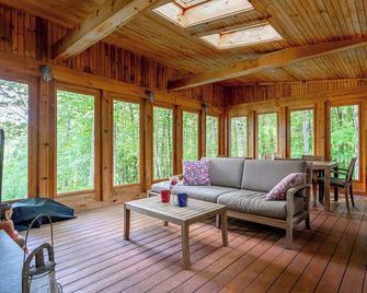 Steepletop - Nature Lovers Paradise with Rec Room - New Marlborough