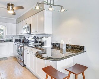 Boat & Fish: Waterfront Gem on Pasquotank River! - Elizabeth City - Küche
