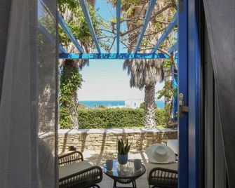 Fragoulis Village - Parikia - Balcón