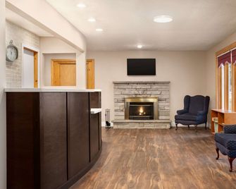 Travelodge by Wyndham Port Elgin - Saugeen Shores - Huiskamer
