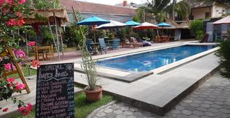 Melati Resort & Hotel - Kuta - Πισίνα