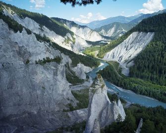 Peaks Place Apartments & Spa - Laax