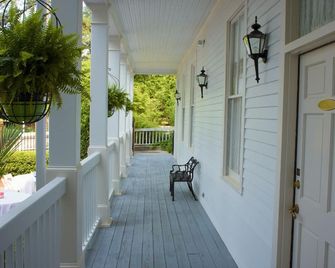 Lookaway Inn - North Augusta - Outdoors view