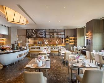 Royal Hometel Suites Dahisar Mumbai - Thane - Restaurante