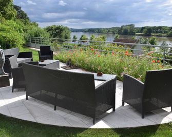 Le Prieuré Saint Agnan - Cosne-Cours-sur-Loire - Binnenhof