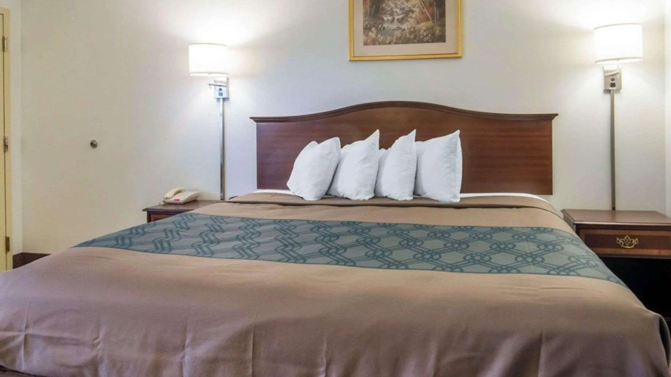 Econo Lodge Saint Albans