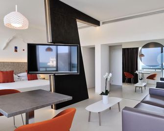 هوتل كريستلو - سينيغاليا - غرفة معيشة