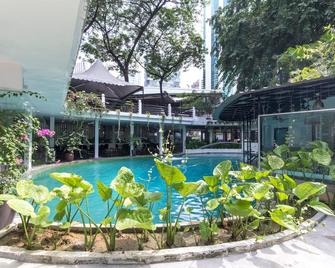 Lodge Paradize Hotel - Kuala Lumpur - Pool