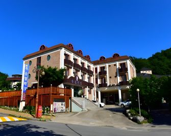 Songwol Park Sokcho - Sokcho - Building