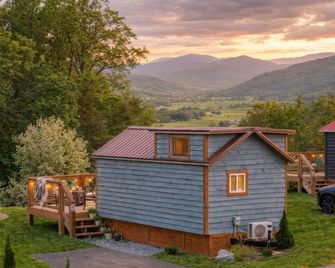 Sojourn Lodging - Sevierville