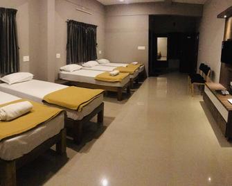 Sharada Residency - Hostel - Bengaluru - Bedroom