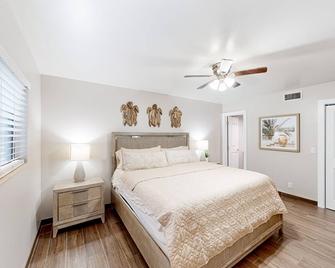 The Sailor's Perch, Unit 2 - Riviera Beach - Bedroom