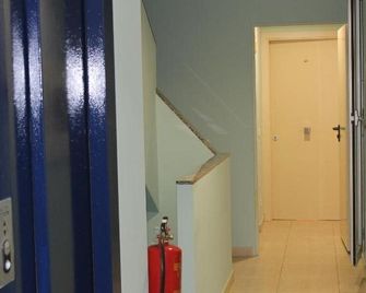 Hostal Cal Siles - el Prat de Llobregat - Corridoio