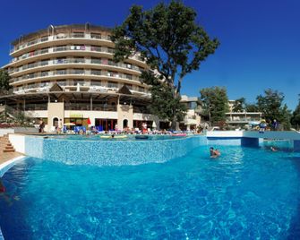 Kristal - Goldstrand - Pool