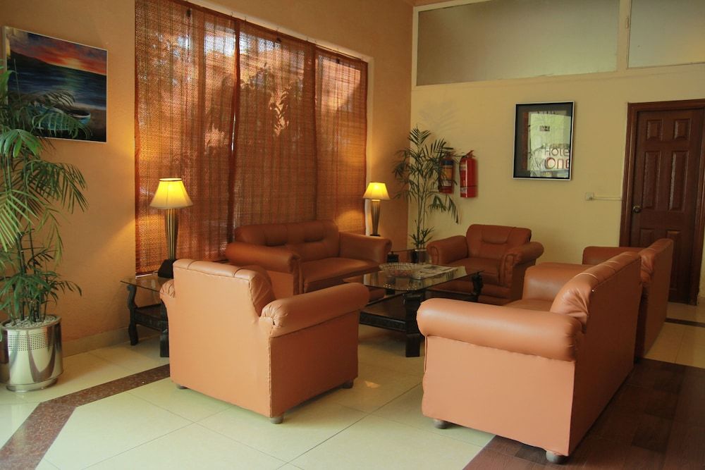 Hotel One Lalazar Multan - Multān - Lounge