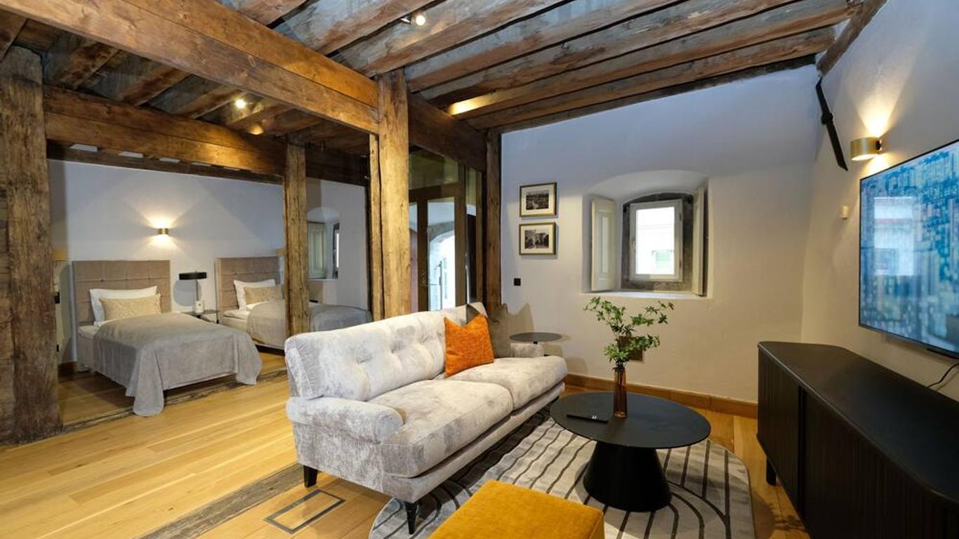 The Three Sisters Hotel