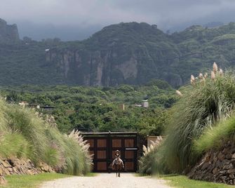 Xolatlaco Tepoztlan Hotel Boutique - Tepoztlán - Vista del exterior