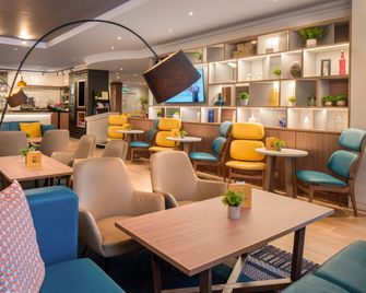 Holiday Inn Bristol - Filton By IHG - Bristol - Building