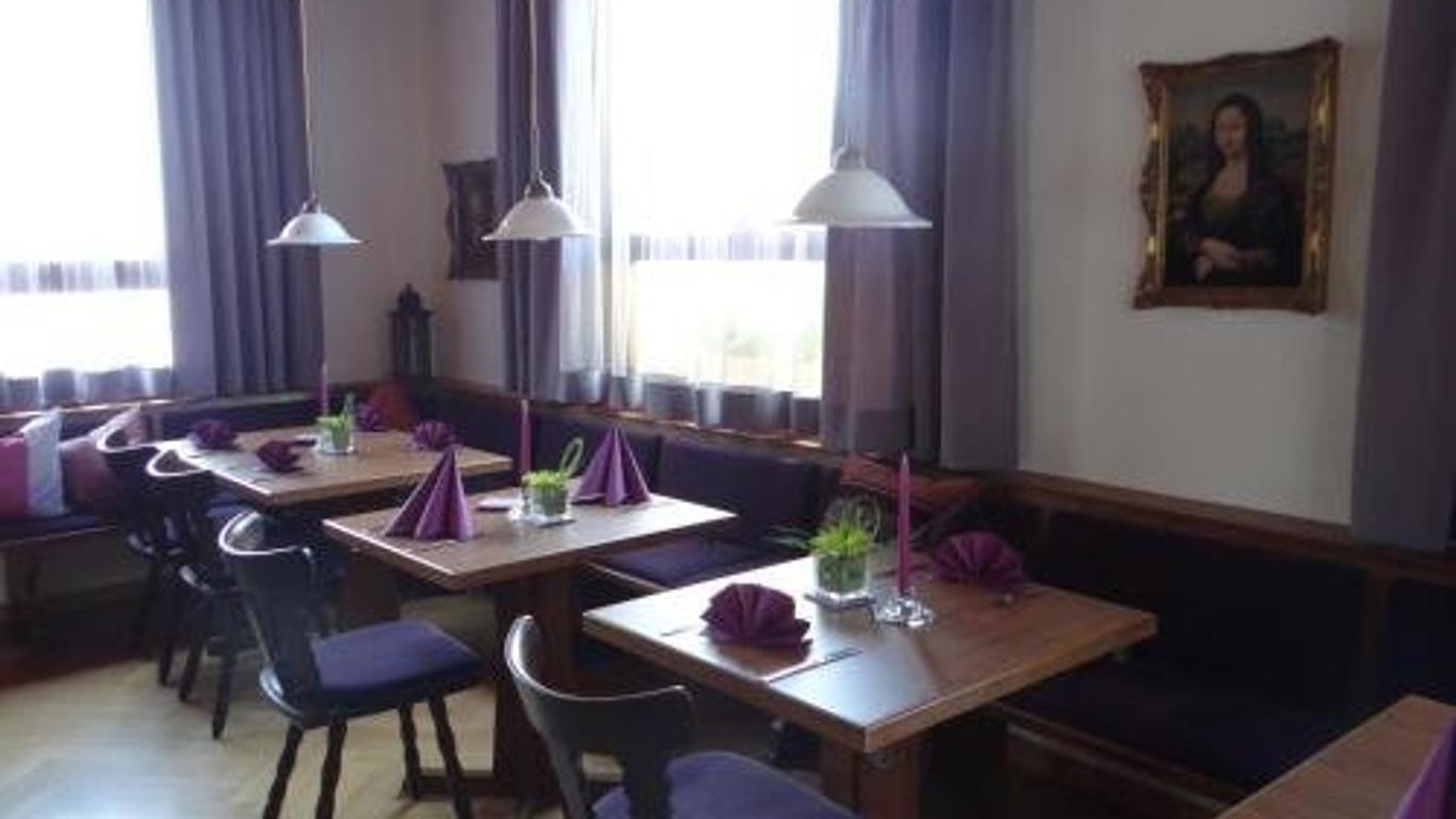 Hotel-Restaurant Zum Goldenen Hahnen