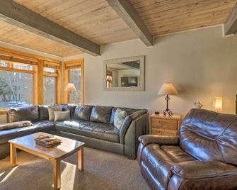 Ski Lovers Studio with Easy Pool and Hot Tub Access! - Snowmass Village - Sala de estar