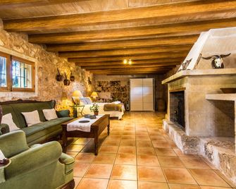 Finca Agroturismo Sa Cova den Borino - Campos - Huiskamer