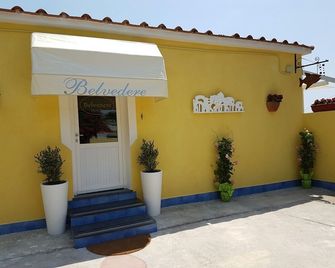 Belvedere - Procida - Außenansicht