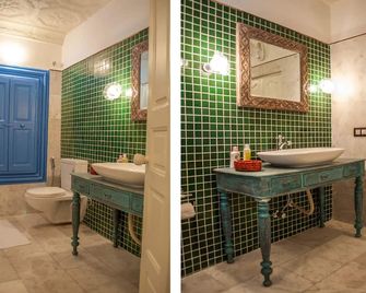 French Haveli - Ahmedabad - Baño
