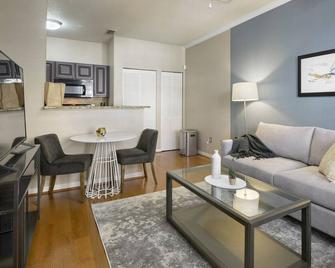Modern Apartment in Prime Location (ID4287X36) - Orlando - Sala de estar