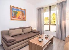 Next to the beach 1 bdrm apartment - Glyfada - Living room