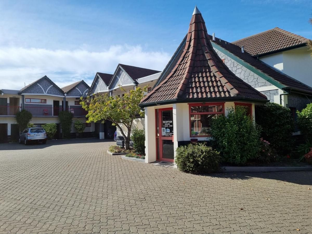 Amross Court Motor Lodge thumbnail 3