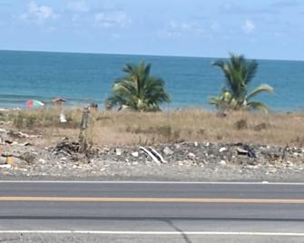 Rocamar - Limon - Beach