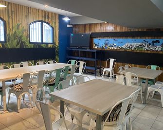 Hostel Cienfuegos Santiago Centro - סנטיאגו - מסעדה