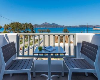 Olea Bay Hotel - Adamantas - Balcón