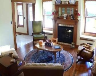 Yorkburg Manor Bed & Breakfast - Williamsburg - Sala de estar