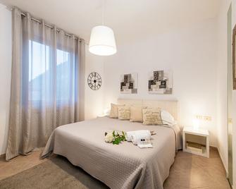 Hotel Al Castello - Gavi - Bedroom