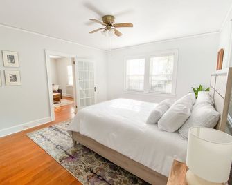 Cozy retreat near Williams Brice/Ft. Jackson/UofSC - Columbia - Bedroom