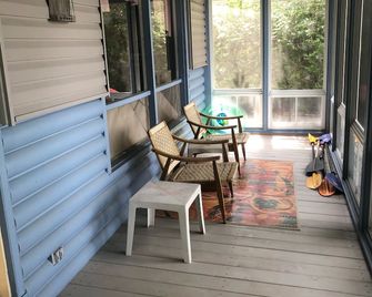 Beautiful Sunsets and Peaceful lake views - Beachburg - Patio