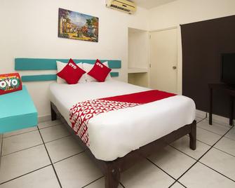 OYO Hotel San Carlos - San Juan Bautista Tuxtepec - Habitación